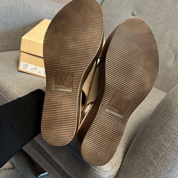 National Comfort Alanis stone platform wedge leather peep toe sandals size 8.5 - Picture 6 of 7